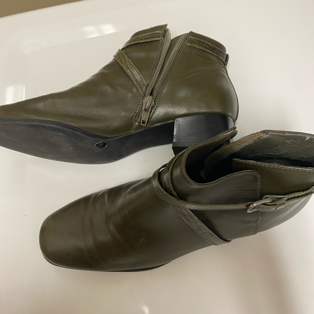 Michelle D deep olive green ankle boots